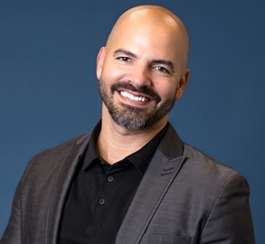 .Dr. Amir Mahajer, D