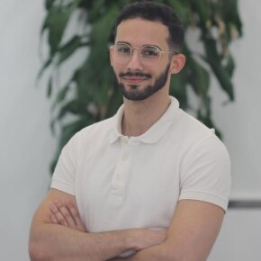 Dr. Antonio Clares, DDS