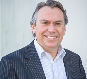 Dr. Dominic Maxwell, MD