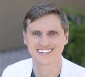 Dr. Eric Johnston, DDS