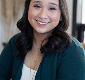 Emily Chou, AMFT