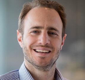 Dr. Alexander Tzavaras, MD