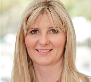 Dr. Carla Lucacel, MD