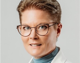 c405abf5-2b2a-4093-b157-0737cfb4fcdazoom